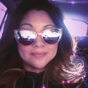 Meet your Posher, Renee